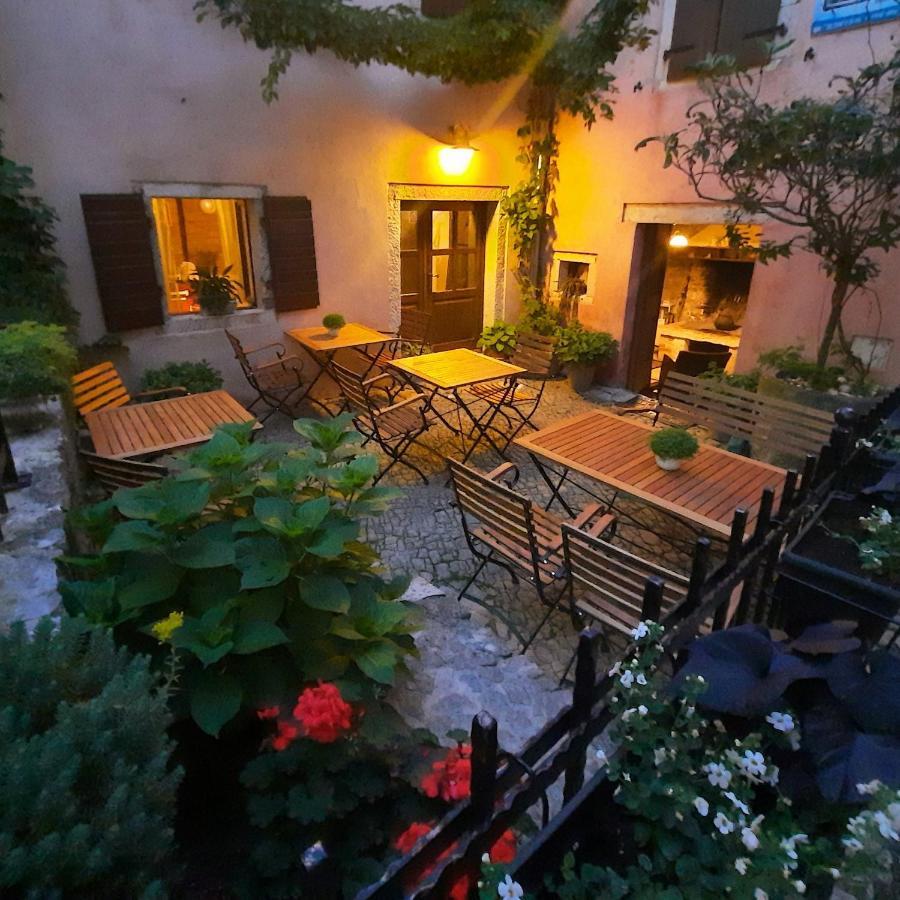 Bed & Breakfast Antico Мотовун Екстер'єр фото