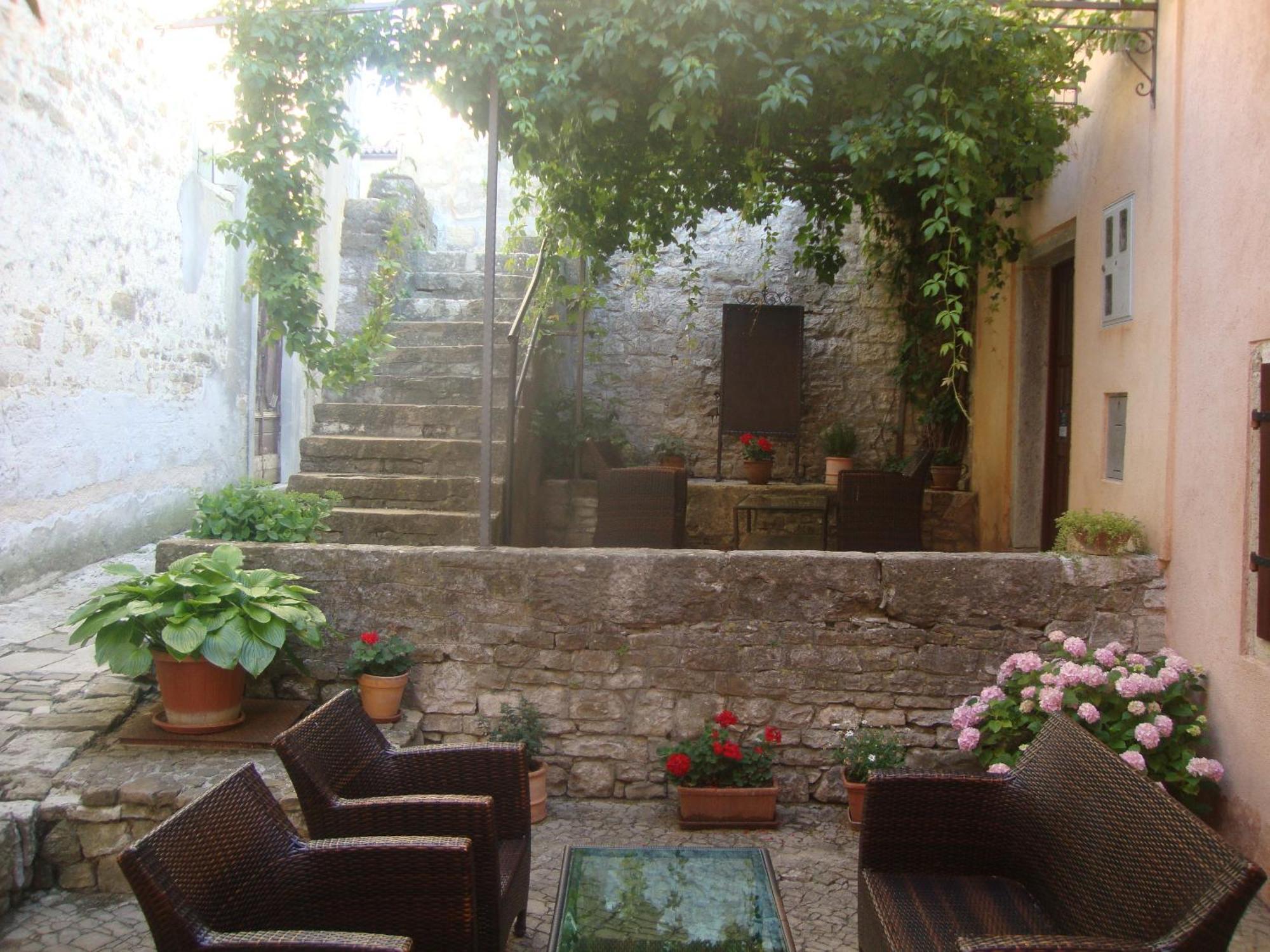Bed & Breakfast Antico Мотовун Екстер'єр фото